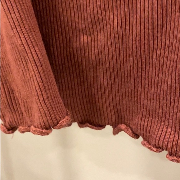 Zara burgundy embroidered waffle knit long sleeve - Picture 4 of 4
